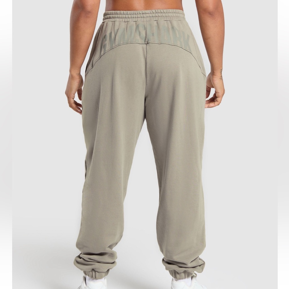 Gymshark Women's Joggers in linen brown